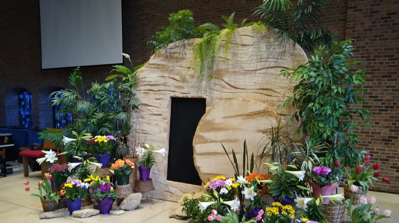 Empty tomb