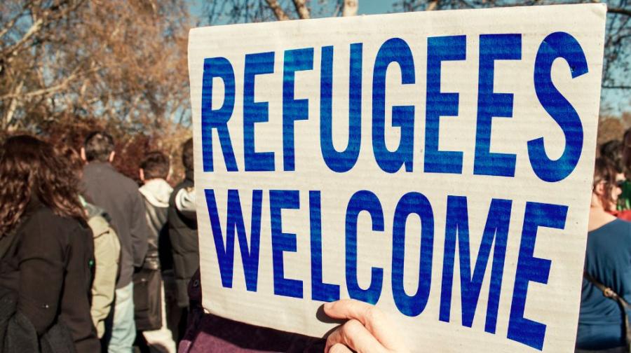 sign Refugees Welcome