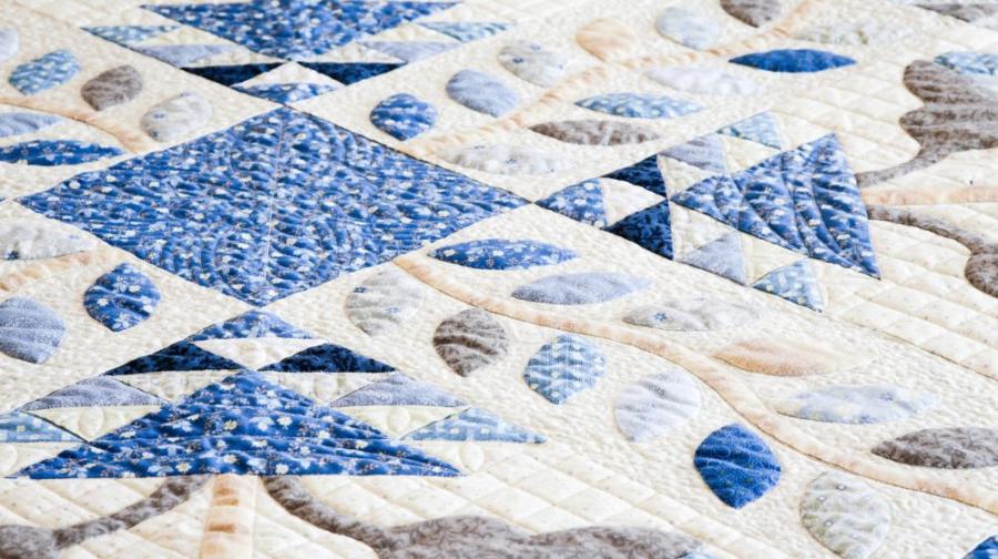 blue and white quilt