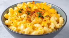 Mac and cheese with ham